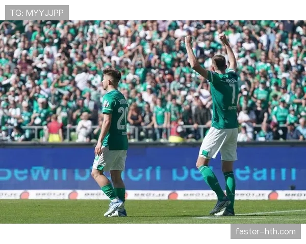 从失误到崩盘:多特蒙德防守体系的不稳定性 从失误到崩盘:多特蒙德防守体系的不稳定性